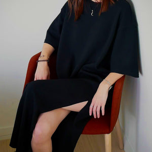 t-shirt bieber femme coffret couture - modèle prêt-à-coudre - version maxi robe à fentes noire
